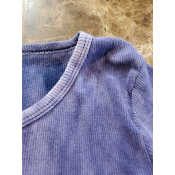 Suzie in the City USA Vintage Ribbed fitted Y2K fleur de Lis Top Medium - Picture 7 of 7